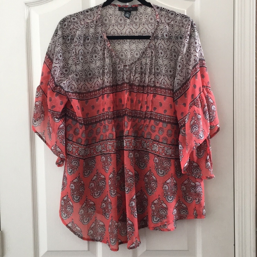 FINAL MARKDOWN LADIES’ Style & co. Sheer Top (M)
